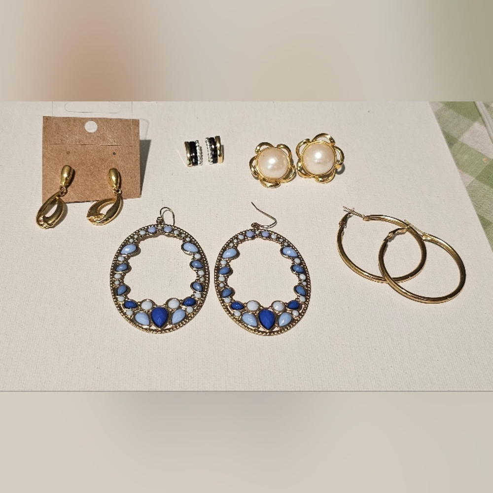 Gold-Tone Blue Multi-Stone Hoop Earrings 5 Pair gorgeous Earrings